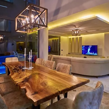Mediterranean 5bedr Jacuzzi/gym * Kalkan