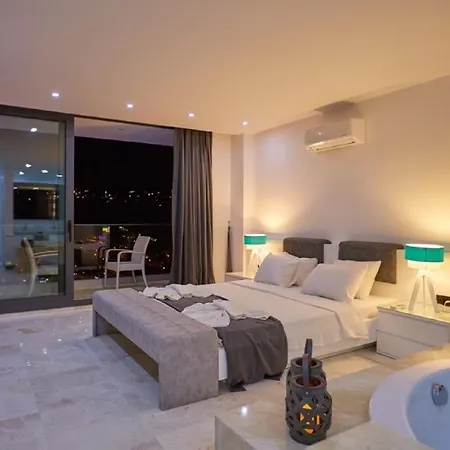 Villa Mediterranean 5bedr Jacuzzi/gym Kalkan