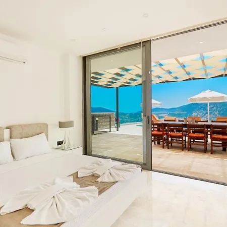 Villa Mediterranean 5bedr Jacuzzi/gym