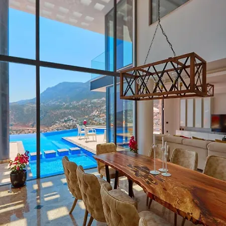Mediterranean 5bedr Jacuzzi/gym